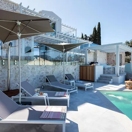 Villa Costele With Private Sandy