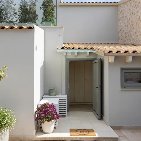 Villa Costele With Private Sandy