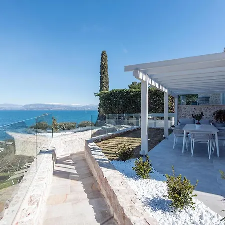 Costele With Private Sandy Villa
